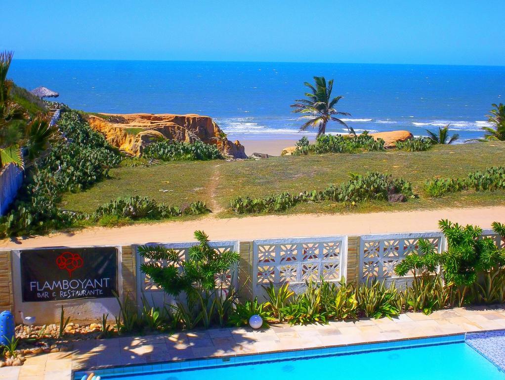 Pousada Flamboyant Village - Praia Das Fontes - 50Mt Da Gruta Mae D'Agua (Adults Only) Beberibe Bagian luar foto